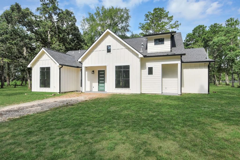 12964 Kowis Lane, Plantersville
