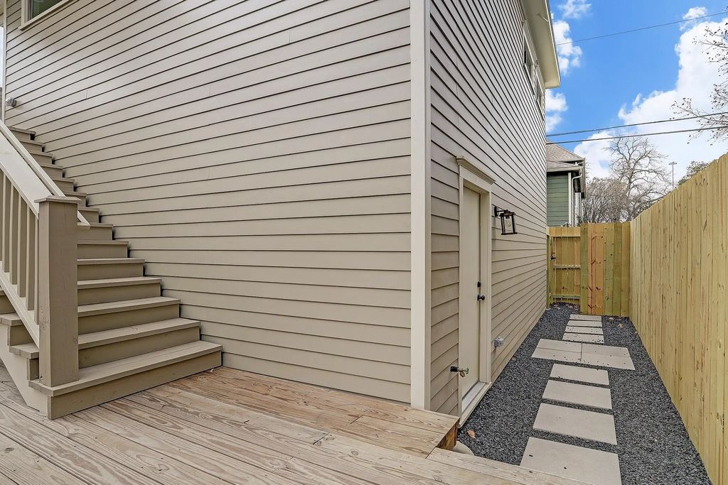 415 E 27th Street A, Houston