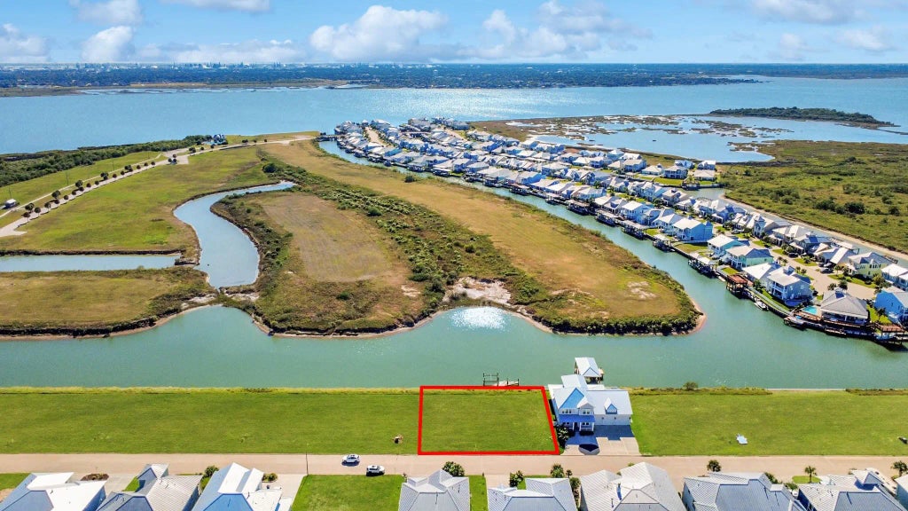 1213 Highborne Cay Court, Texas City