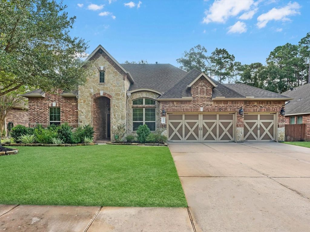292 Dawn Brook Lane, Conroe