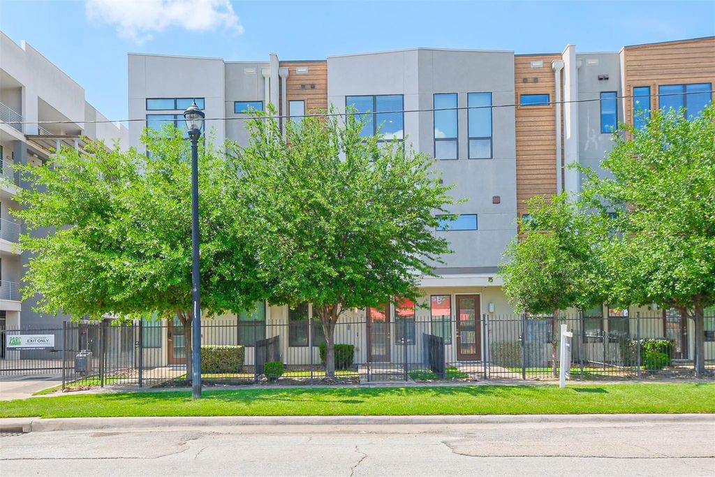 2401 Crawford Street C1b, Houston