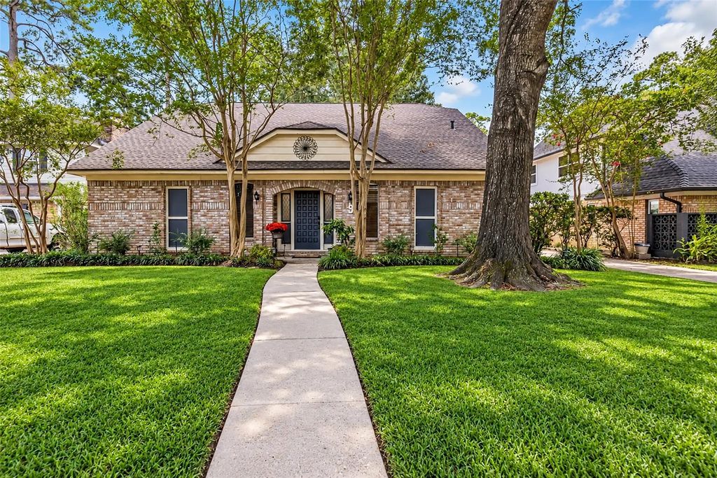 9 Devonshire Drive, Conroe
