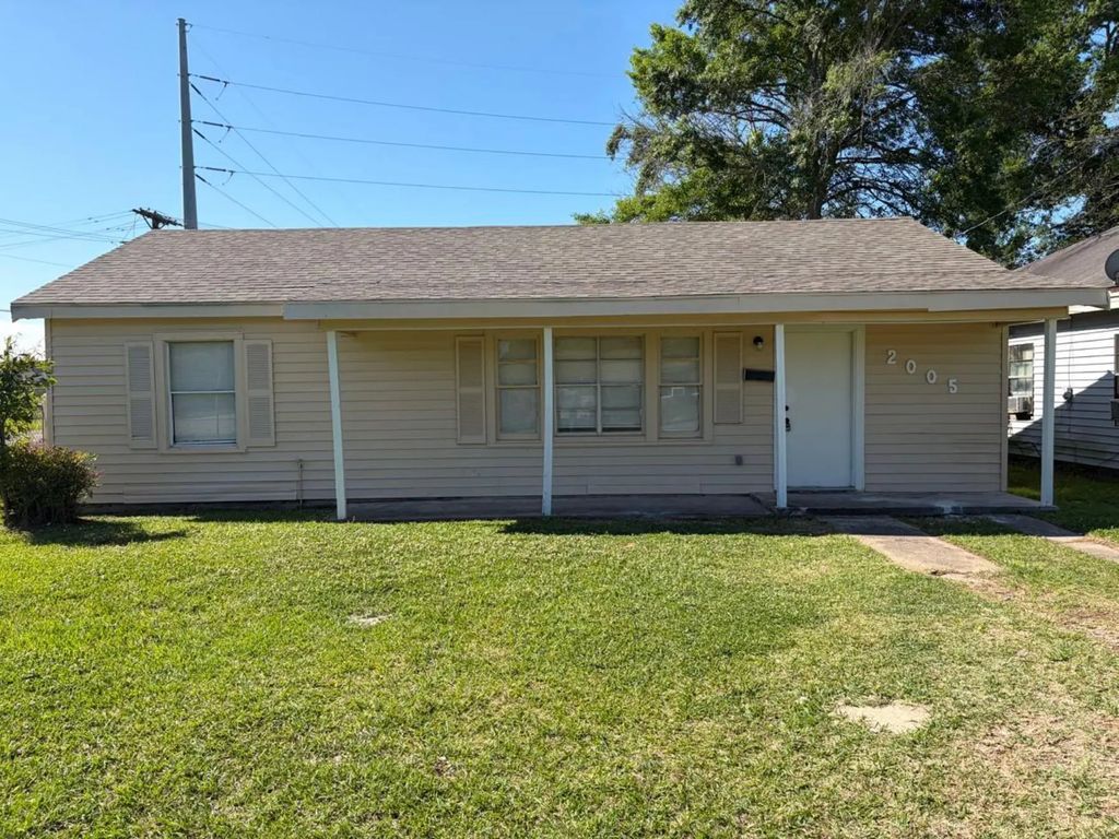 2005 Glasshouse Street, Beaumont