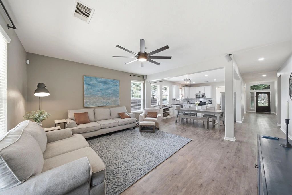 8911 Henrico Lane, Rosenberg