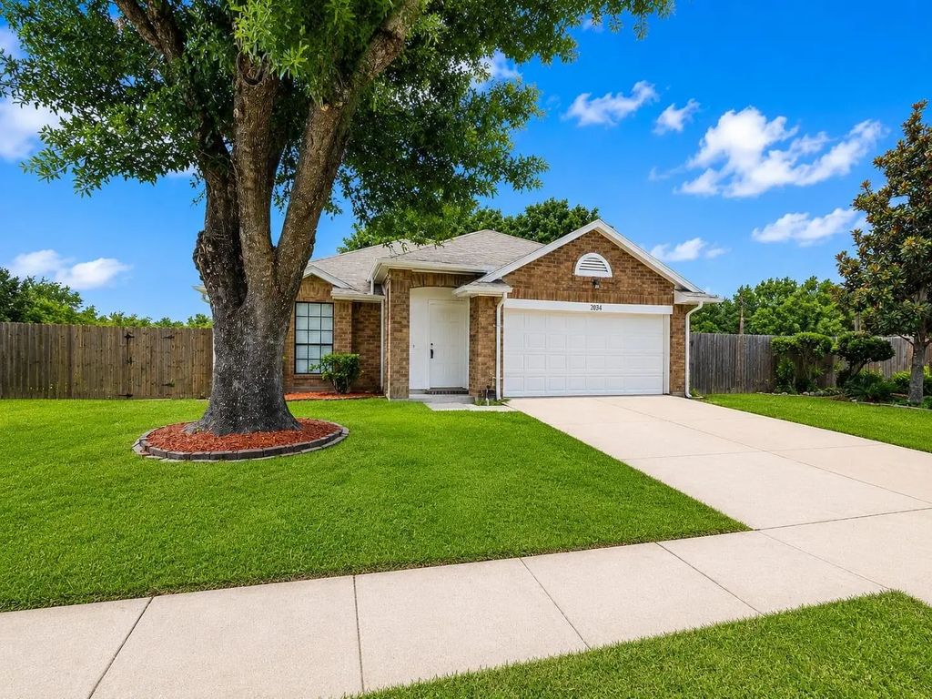 2034 Village Park Drive, Missouri City