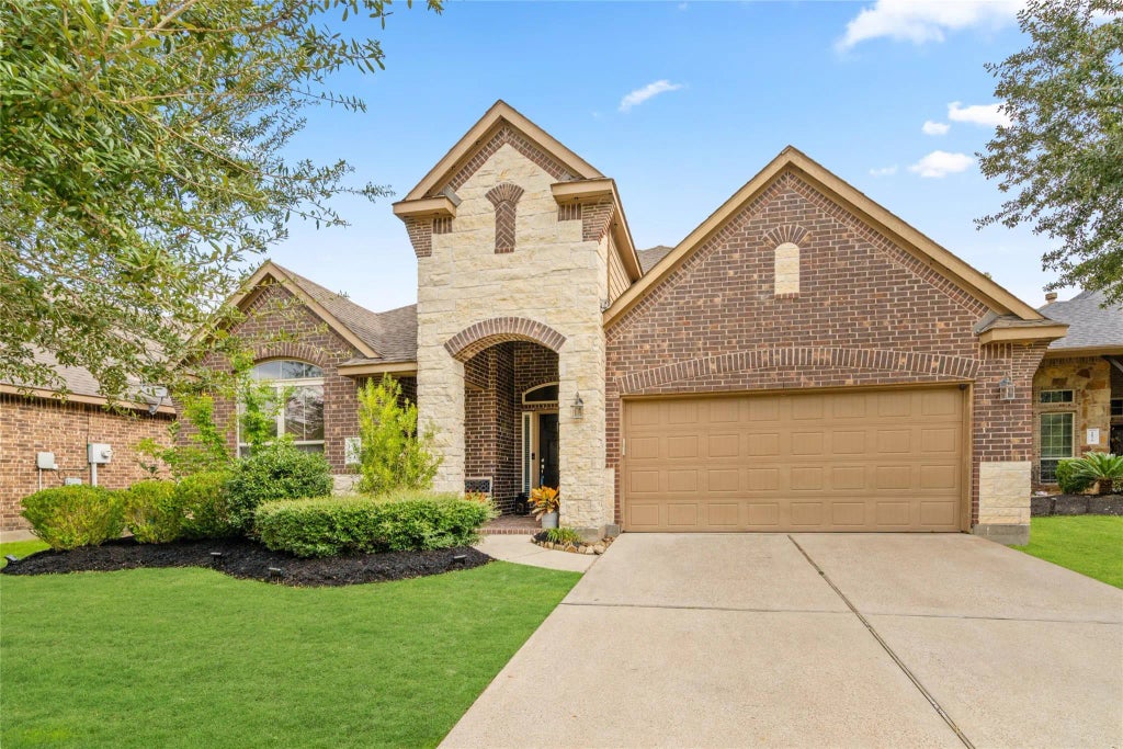 1071 Cedar Lake Court, Conroe