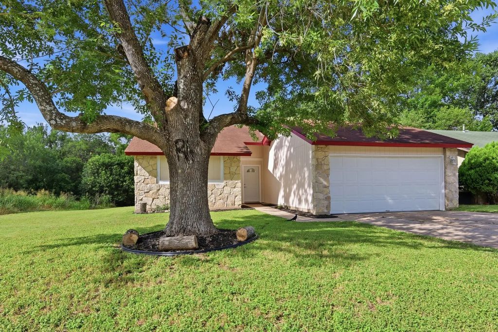 7111 Astro View Drive, Austin