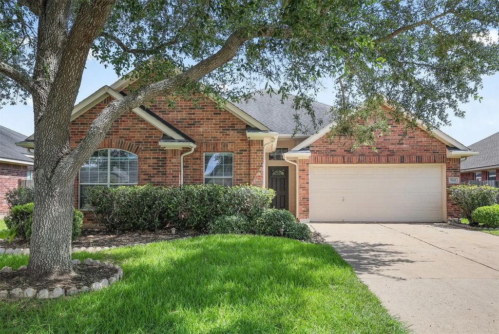 7611 Waterlilly Lane, Pearland
