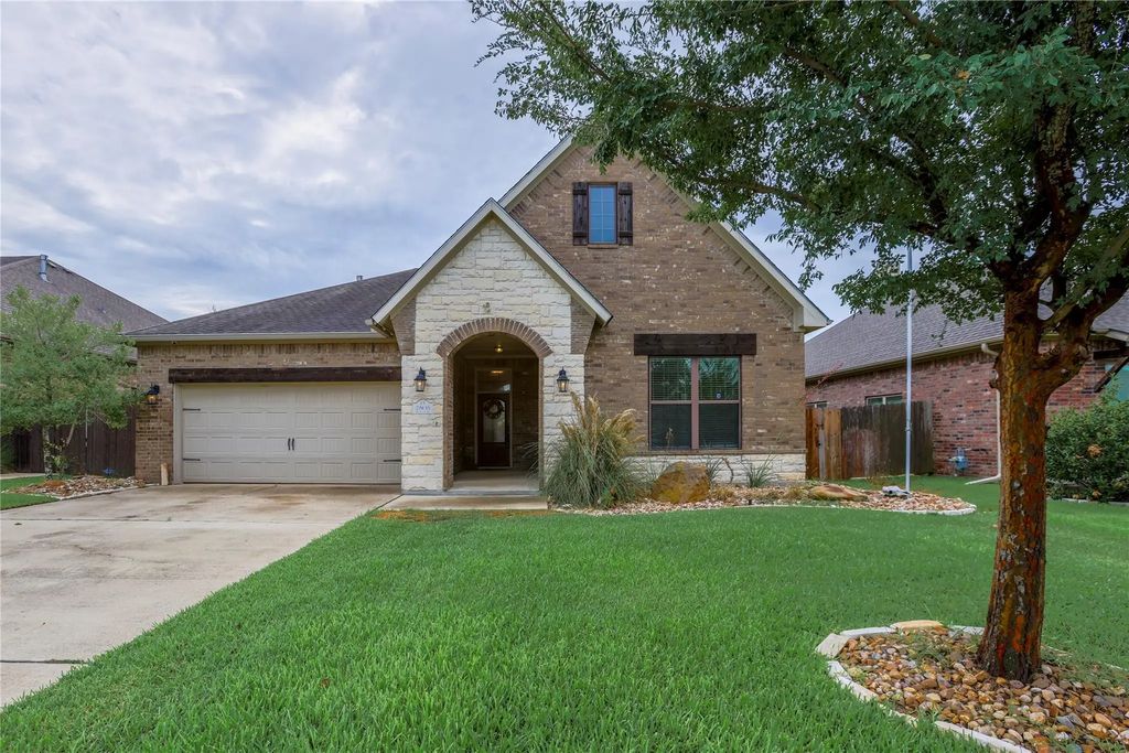 2505 Hailes Lane, College Station