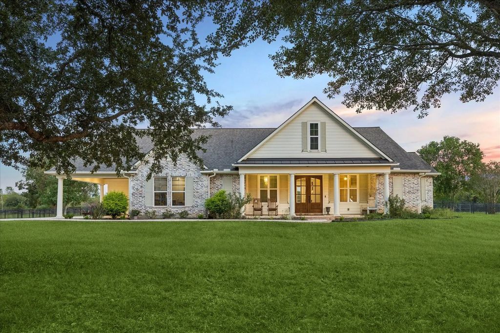 3712 Quail Circle, Sealy