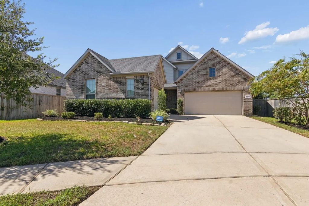 31706 Azalea Crest Lane, Hockley