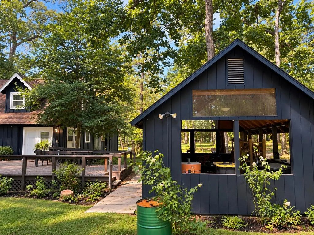 14763 Jack Gibbs Road, Willis