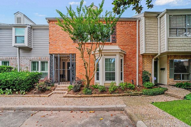 1661 W Sam Houston Parkway S, Houston