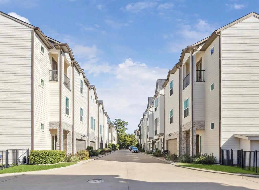 10923 Brookeshire Chase Lane, Houston