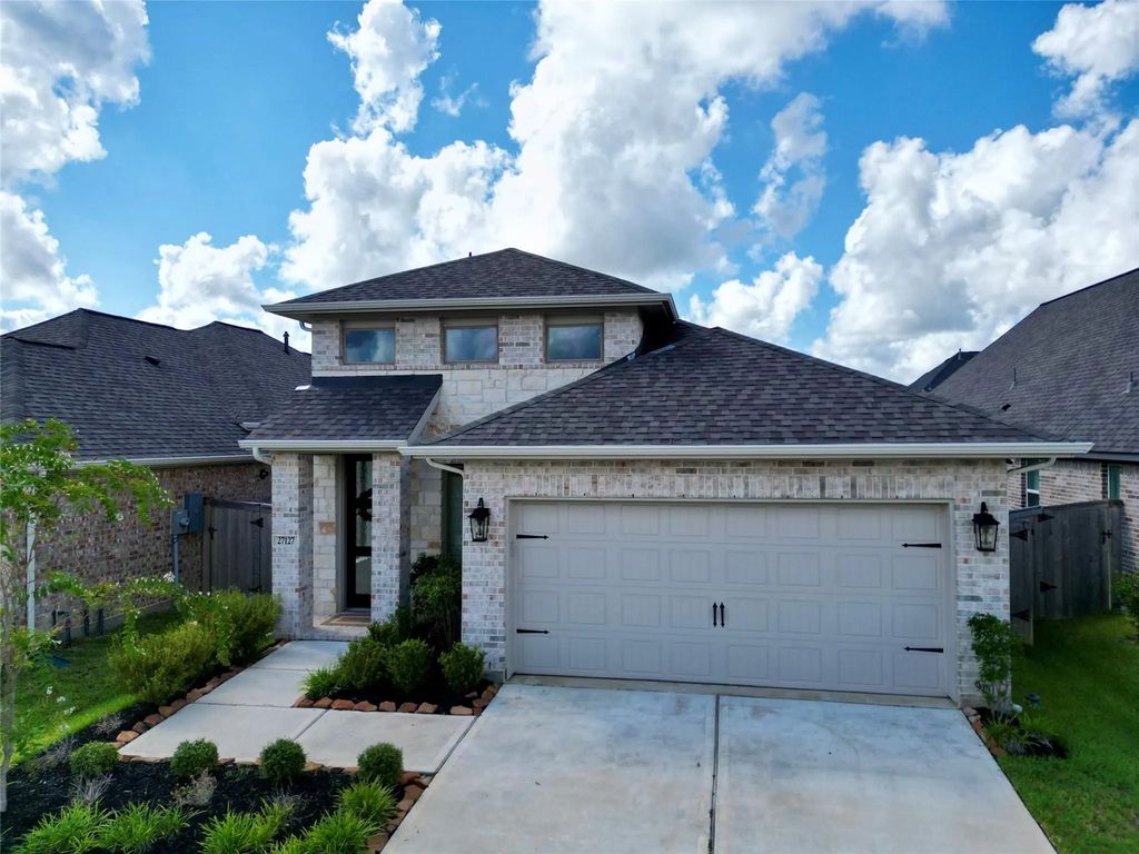 27127 Cutleaf Daisy Court, Hockley