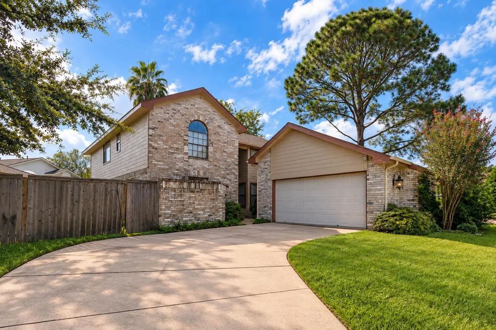 3102 Ashford Bend Drive, Houston