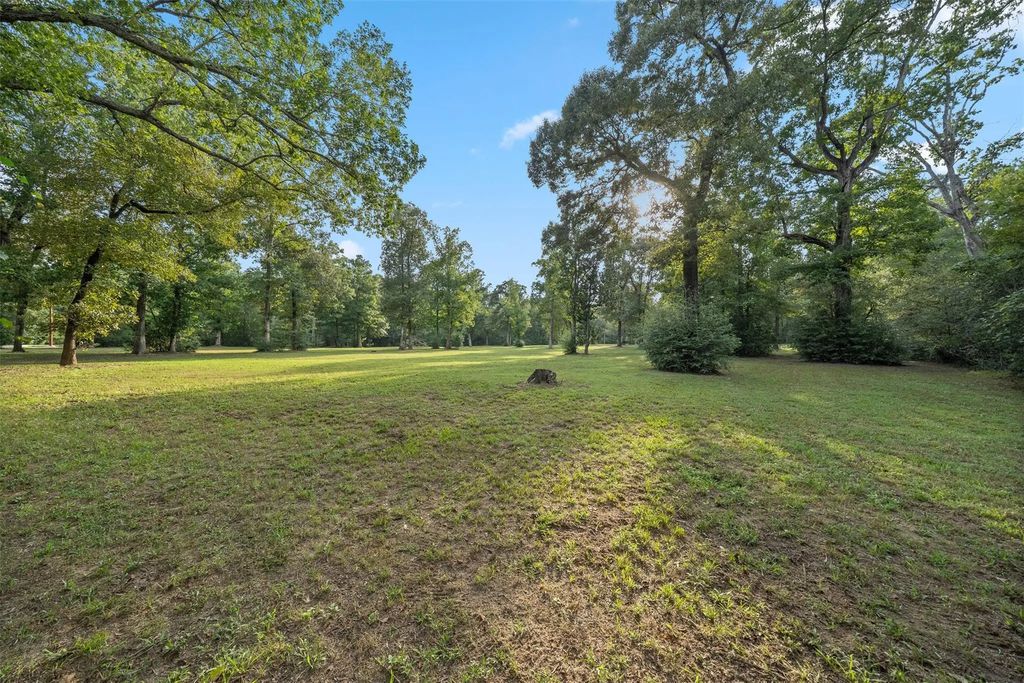 6970 Longmire Road, Conroe