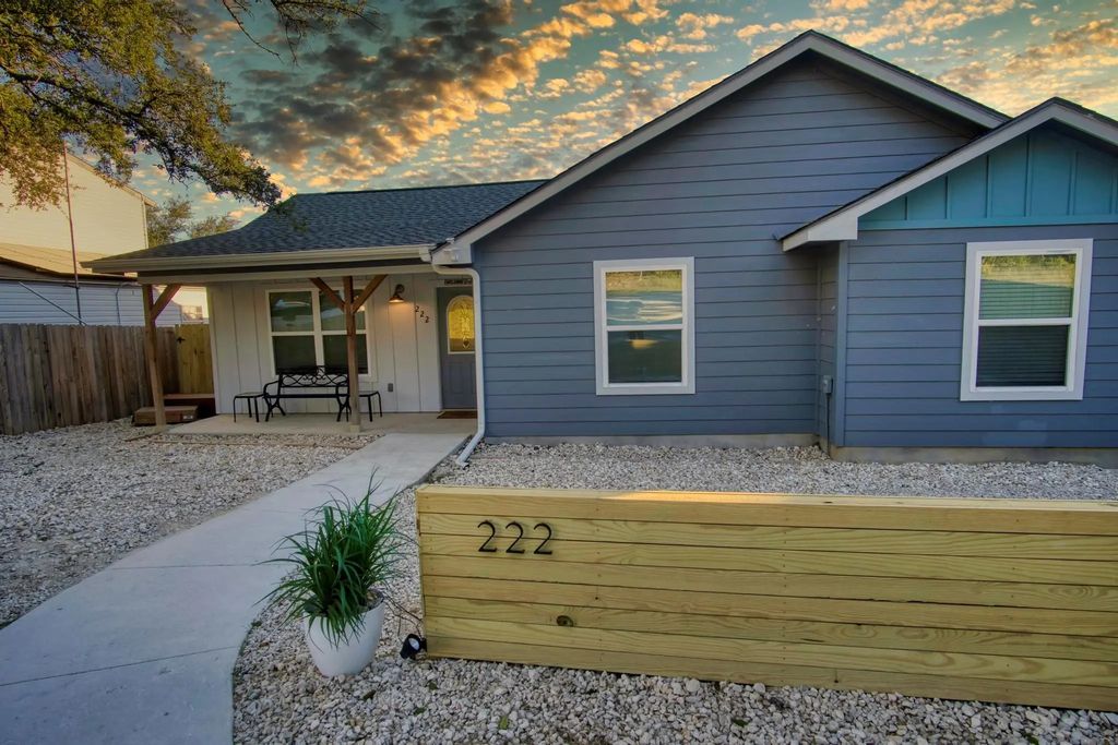 222 Lighthouse, Canyon Lake