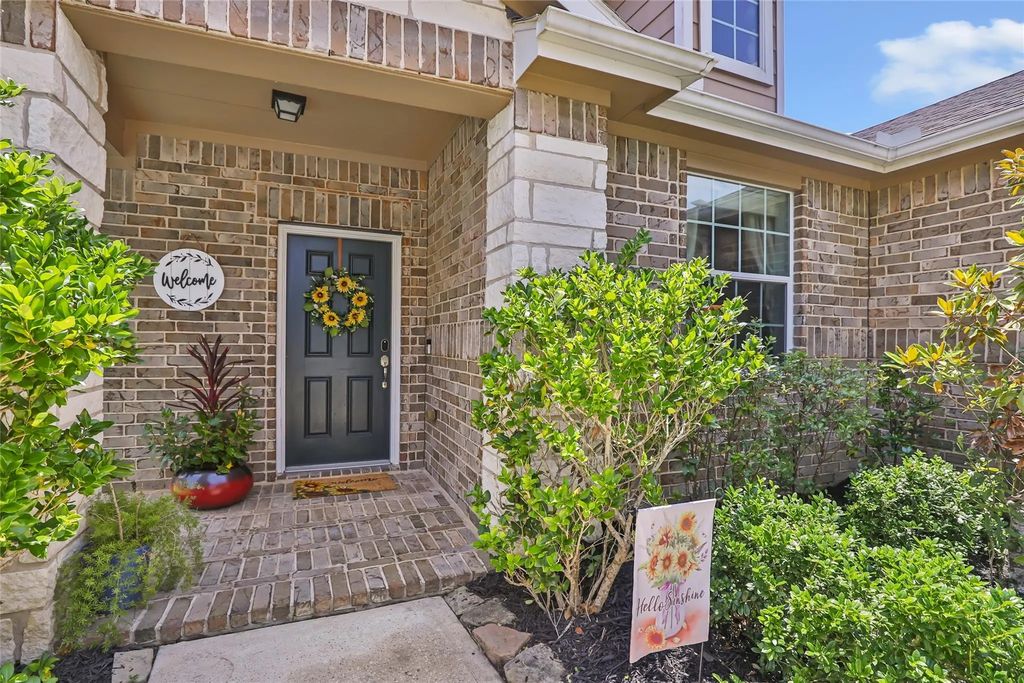 16519 River Wood Court, Crosby