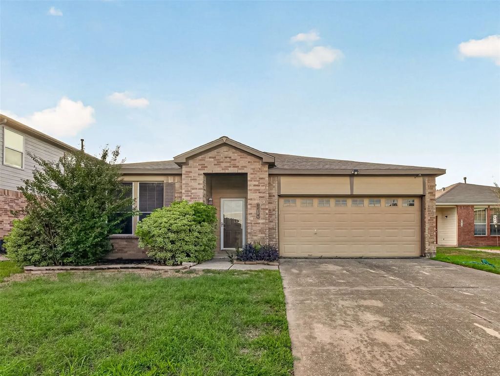 8814 Willow Spur Drive, Tomball