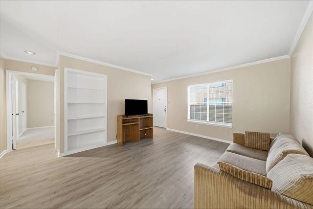 2350 Bering Drive 121, Houston