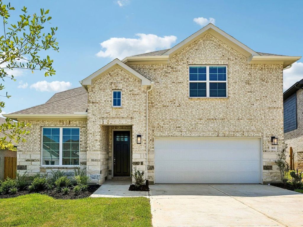 313 Pine Bay Lane, Montgomery