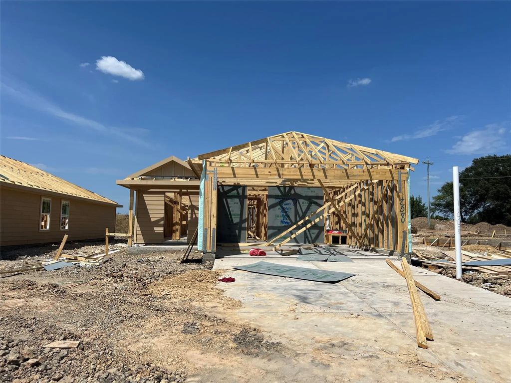 1208 Hickory Grove Street, Brenham