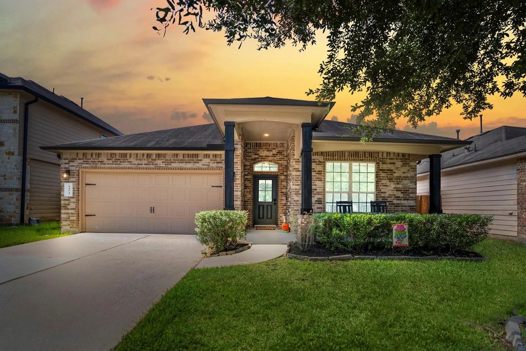9474 E Woodmark, Conroe