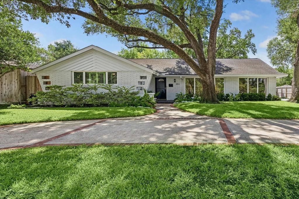 3511 S Braeswood Boulevard, Houston