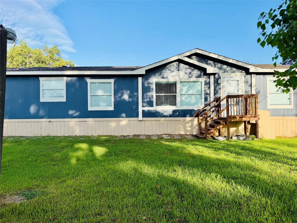 7102 King St Street, Manvel