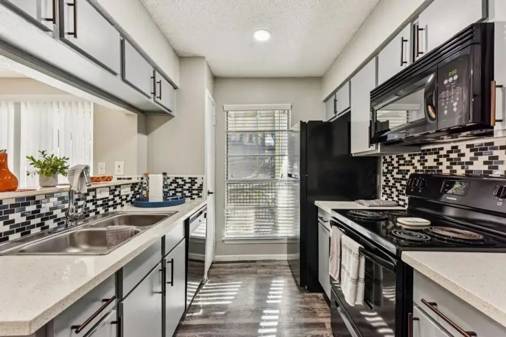 2501 Wickersham Lane 0512, Austin