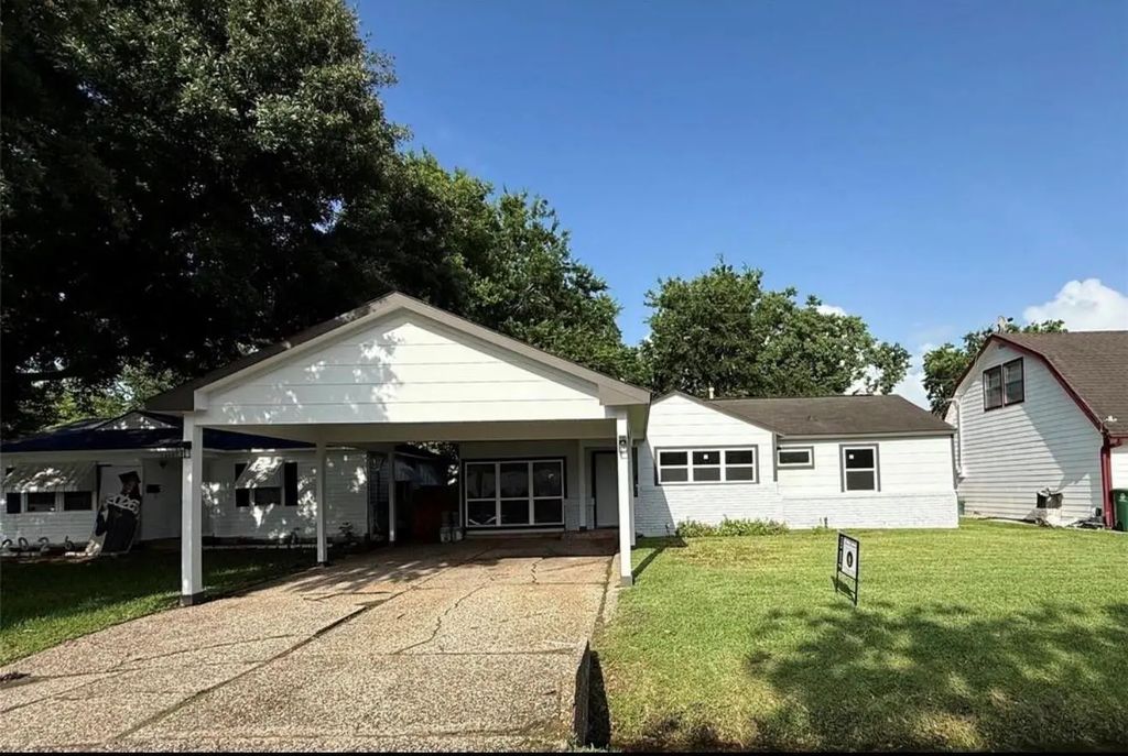 10205 Sierra Drive, Houston
