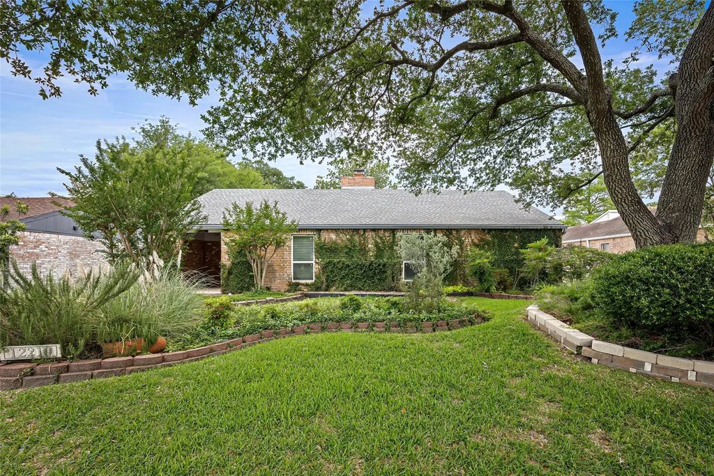 12210 Waldemar Drive, Houston