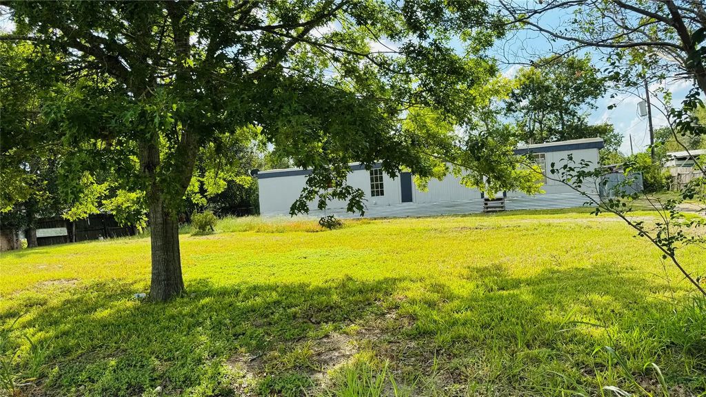 6226 County Road 48 Road, Rosharon