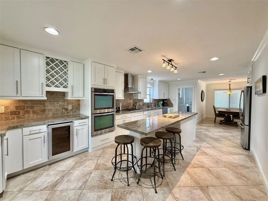 5454 Imogene Street, Houston