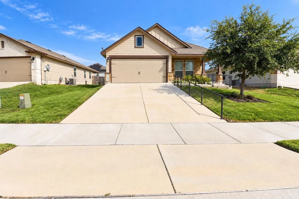 1008 Fannin Street, Brenham
