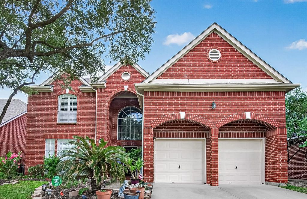 11811 Sunset Lake Court, Houston