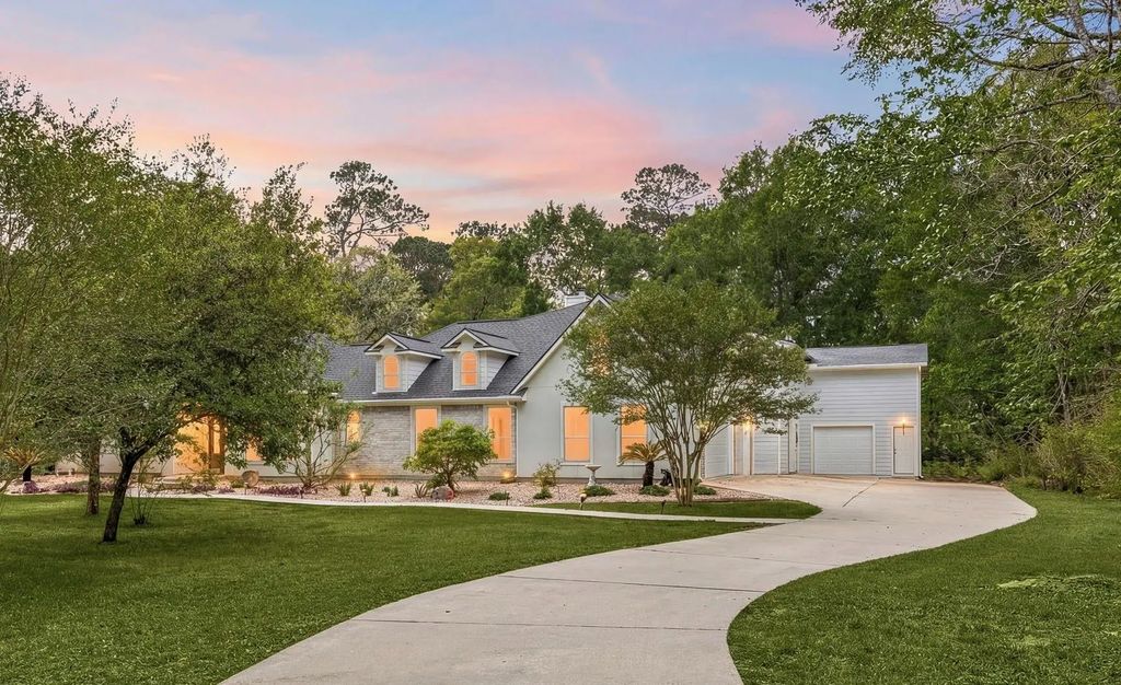 11956 White Oak Crossing, Conroe