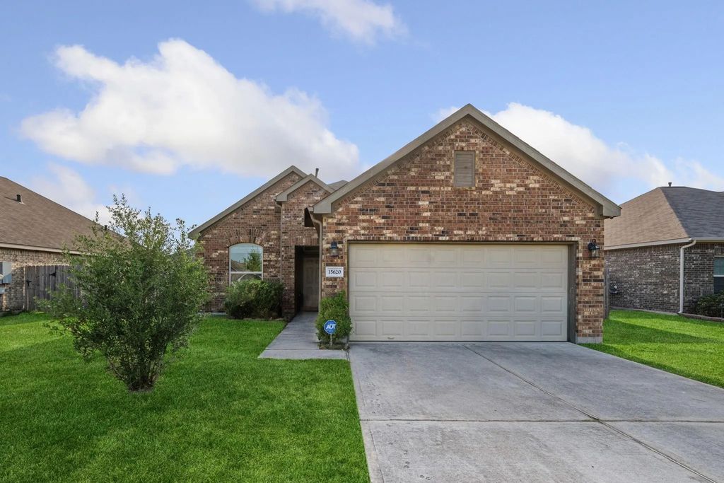 15620 All Star Drive, Splendora