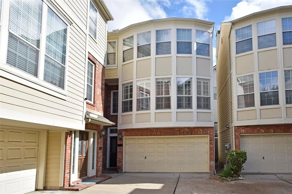 2645 Helena Street, Houston