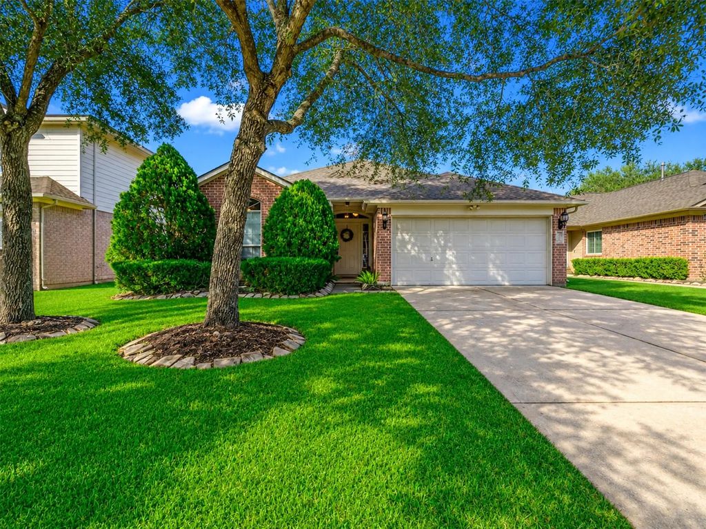4027 Bentwood Drive, Dickinson