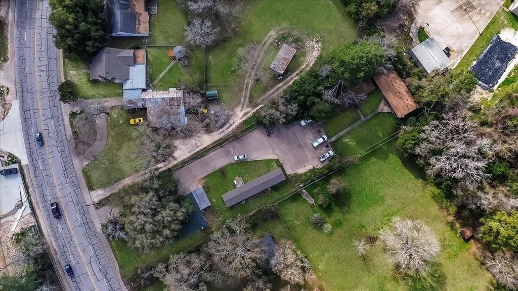 3102 Montgomery Road, Huntsville