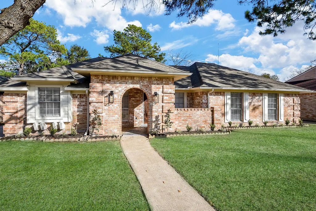 8134 Ivan Reid Drive, Houston