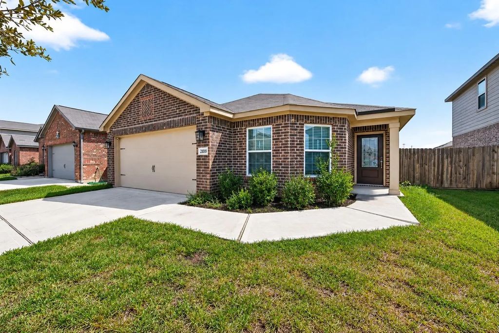 21018 Solstice Point Drive, Hockley
