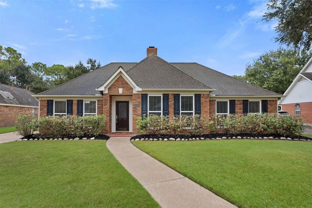 2022 Hillside Oak Lane, Houston