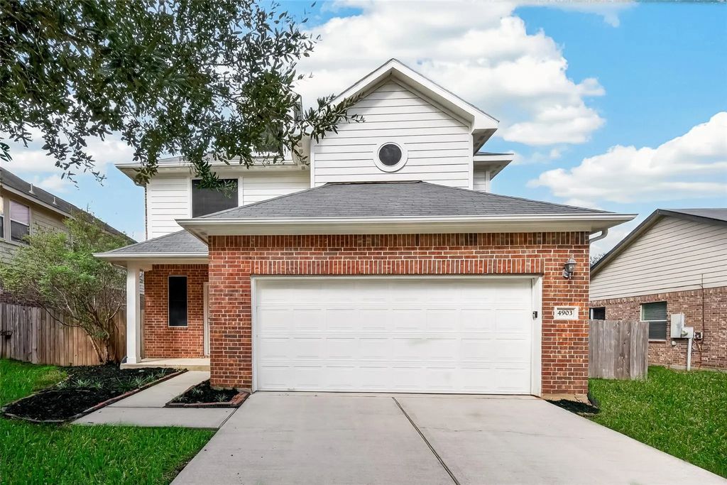 4903 Summer Ridge Drive, Conroe