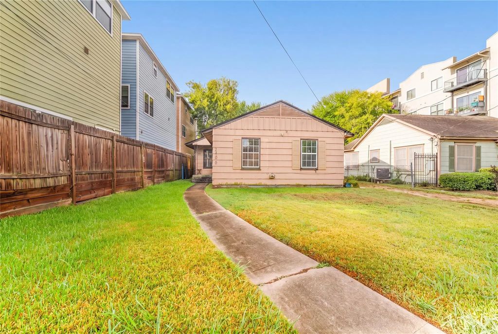 2406 Charleston Street, Houston
