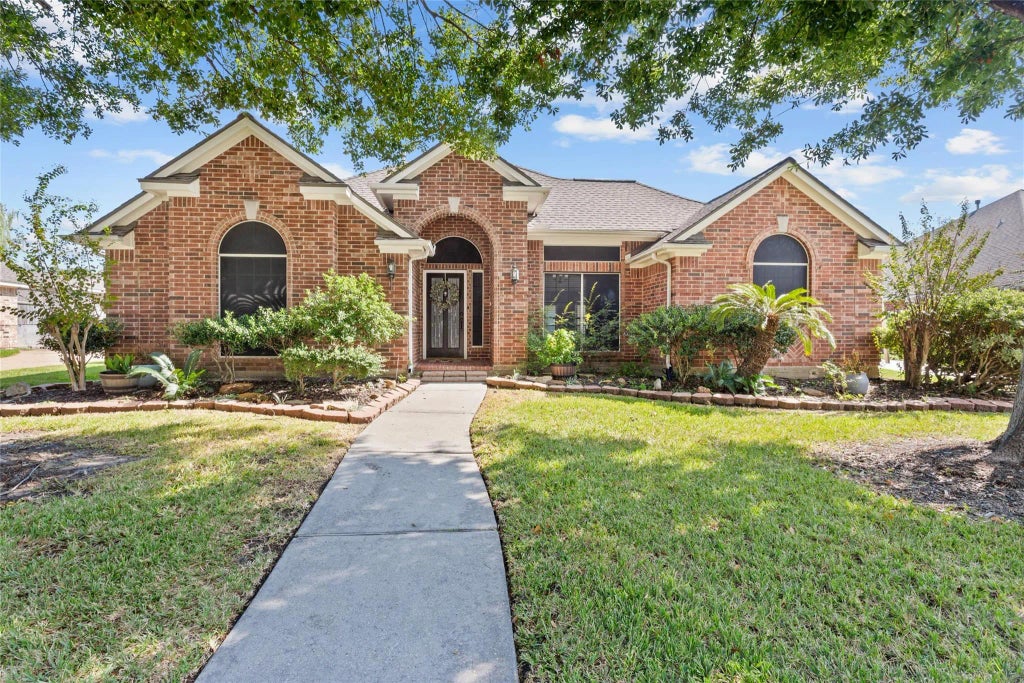 4022 Waterwood Drive, Baytown