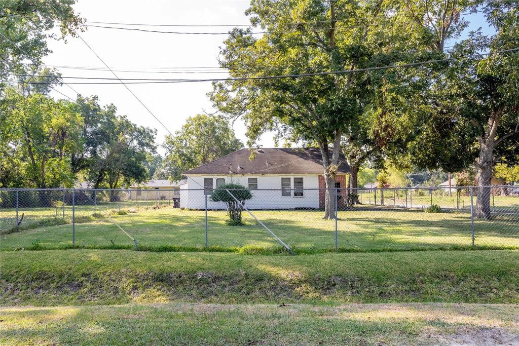 9010 Wheatley Street, Houston