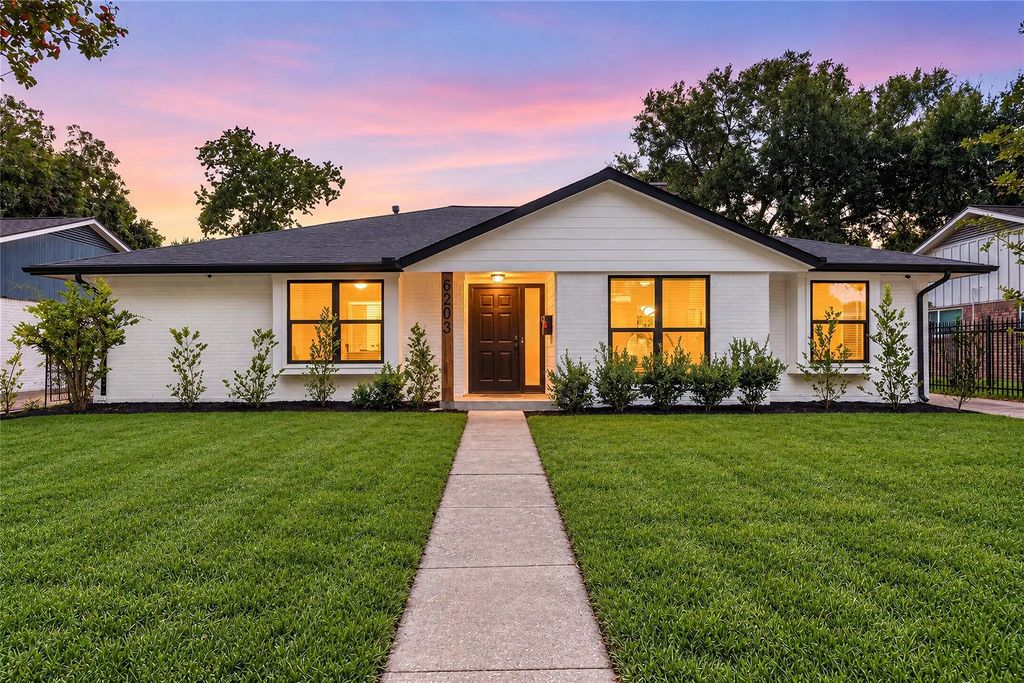 6203 Rutherglenn Drive, Houston